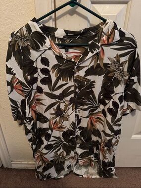 Men’s Express Tropical Button-Front Shirt - Olive & White Size L